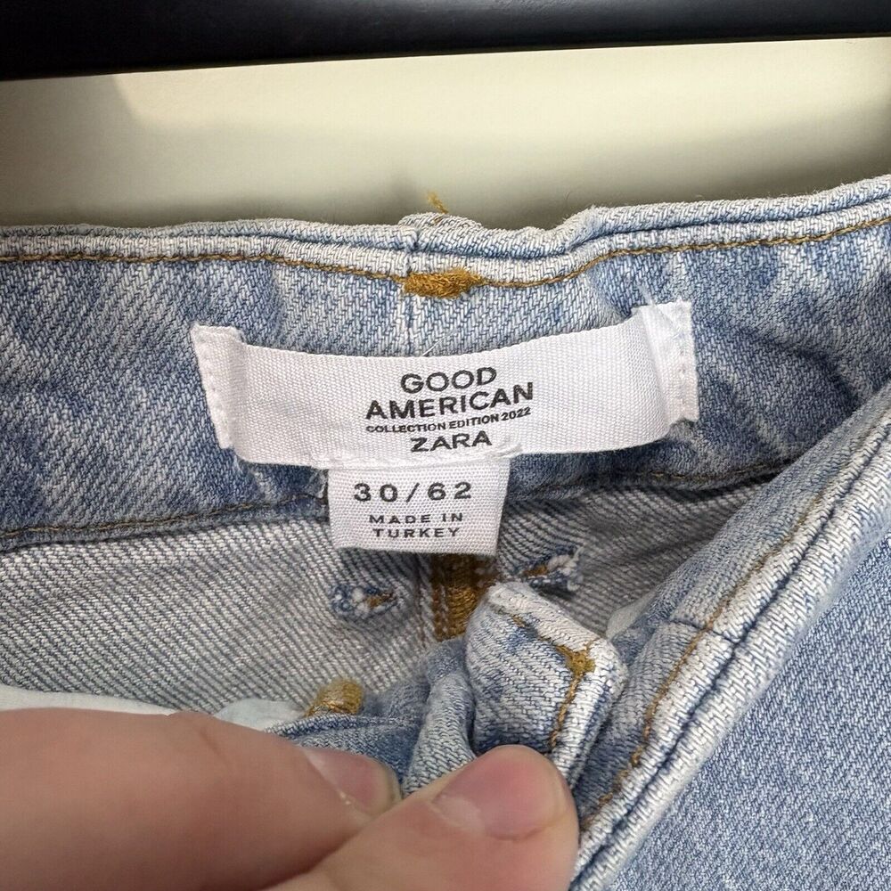 NWT Good American Zara Jeans Plus Size 30 Classic Slim Distressed Light Denim - Picture 6 of 8